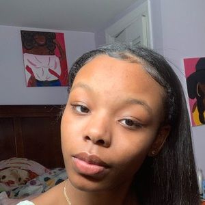 Meet your Posher, Amaya